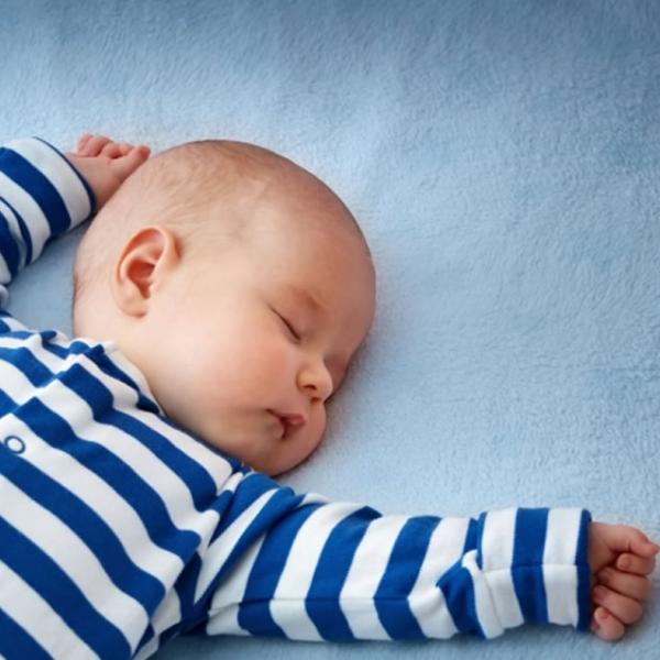5 medidas para promover el sueño seguro del bebé